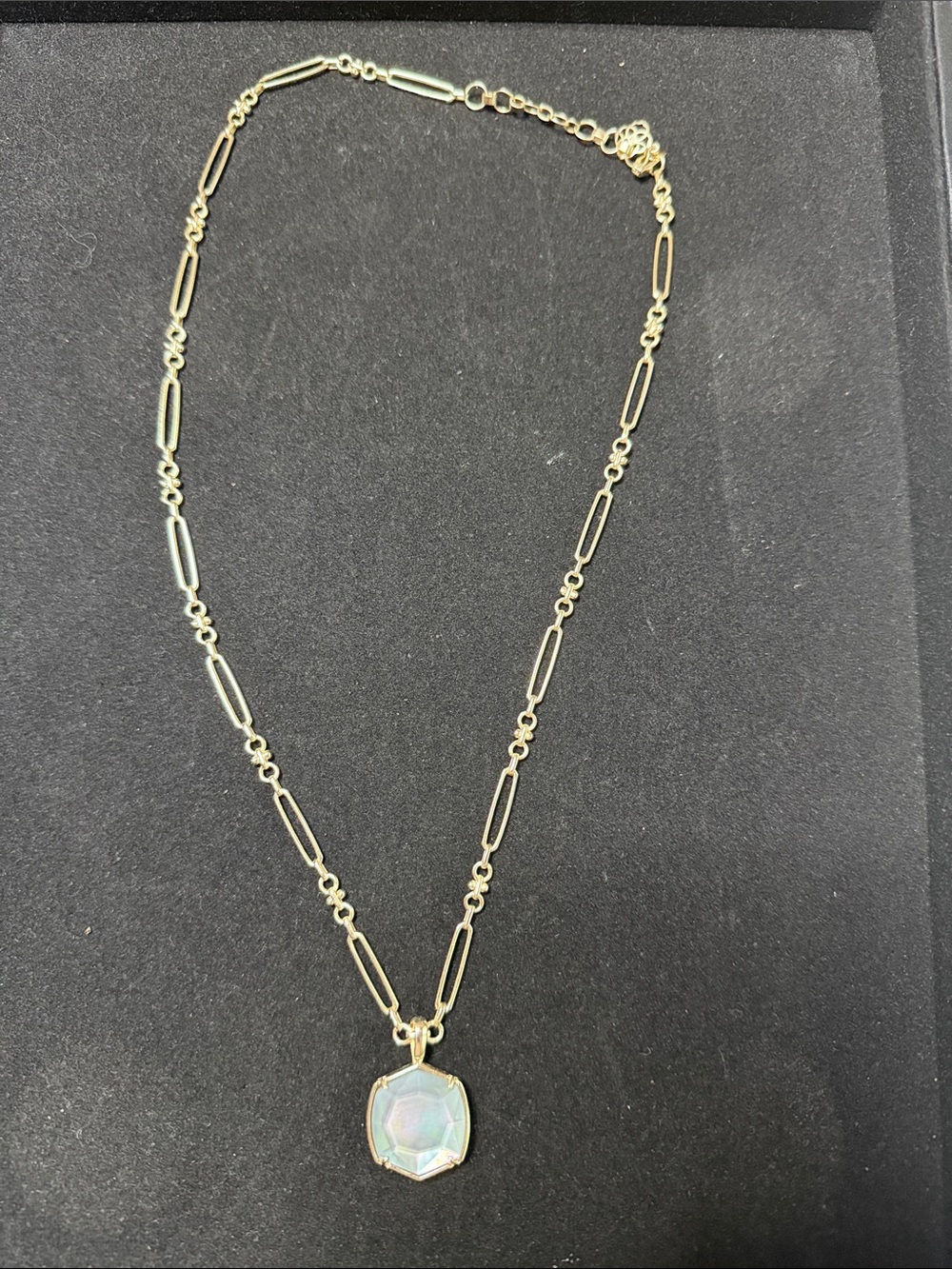 Kendra Scott Gold Chain Necklace with Iridescent Pendant
